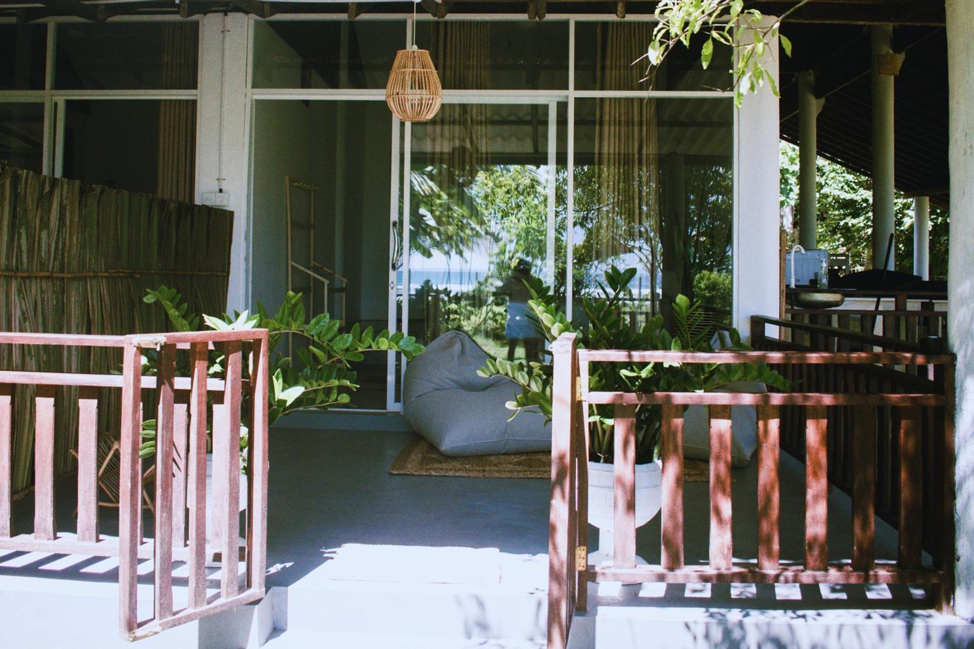 Calma - Surf, Yoga & Coffee On A Private Beach Dikwella Exterior foto